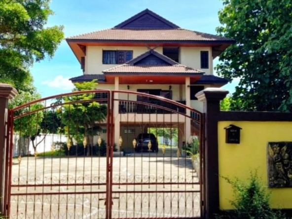 3-storey detached house for sale in Lanna style