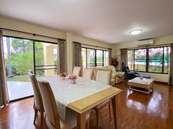 4 Bed house for sale in San Khampeang