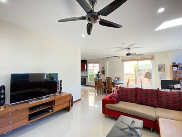 3 bed house for sale at Wararom Charoenmuang Project