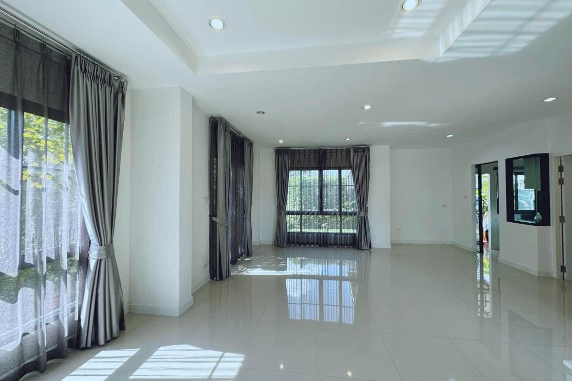 Selling a house in the project next to Mae Jo University-J-JOY1577