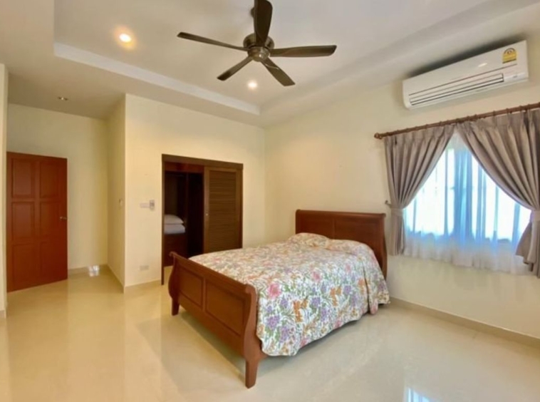 A pool villa for sale in San Sai