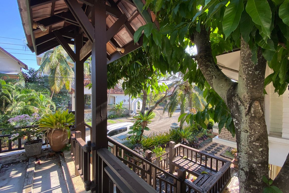 Balinese style house for sale at Land and House project in San Sai