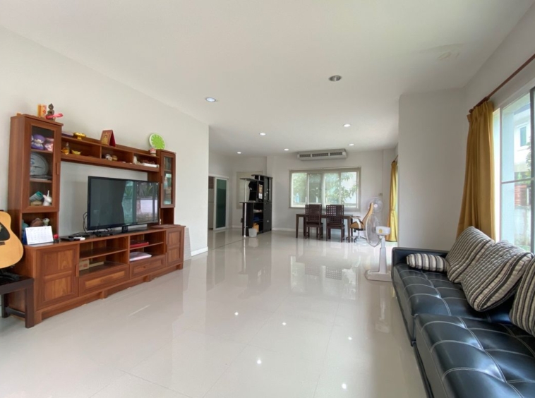 3 bed house for sale in San Sai