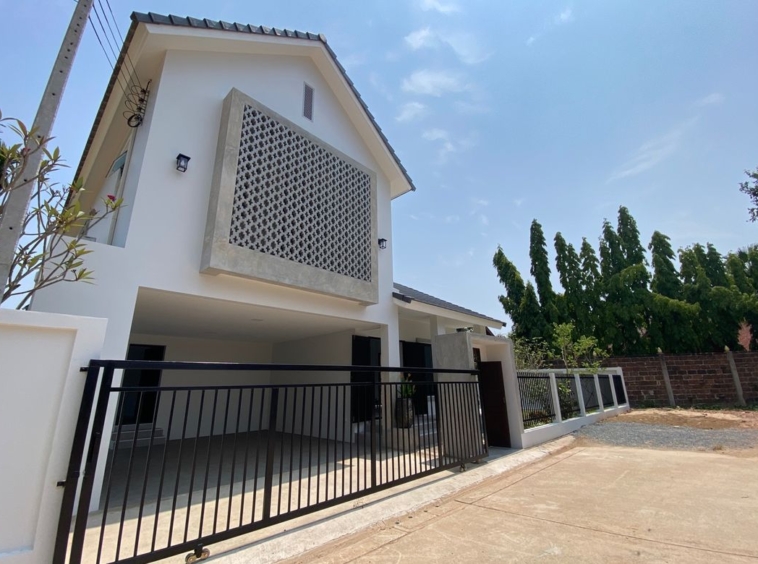 A brand new house 3 bed for sale in San Sai-P-PHS918