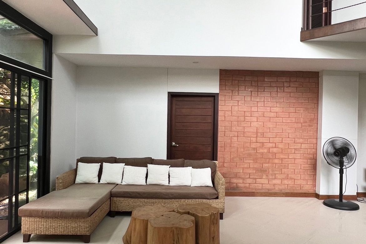 A modern home 3 bed for sale in San Sai