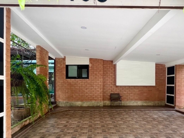 A modern home 3 bed for sale in San Sai