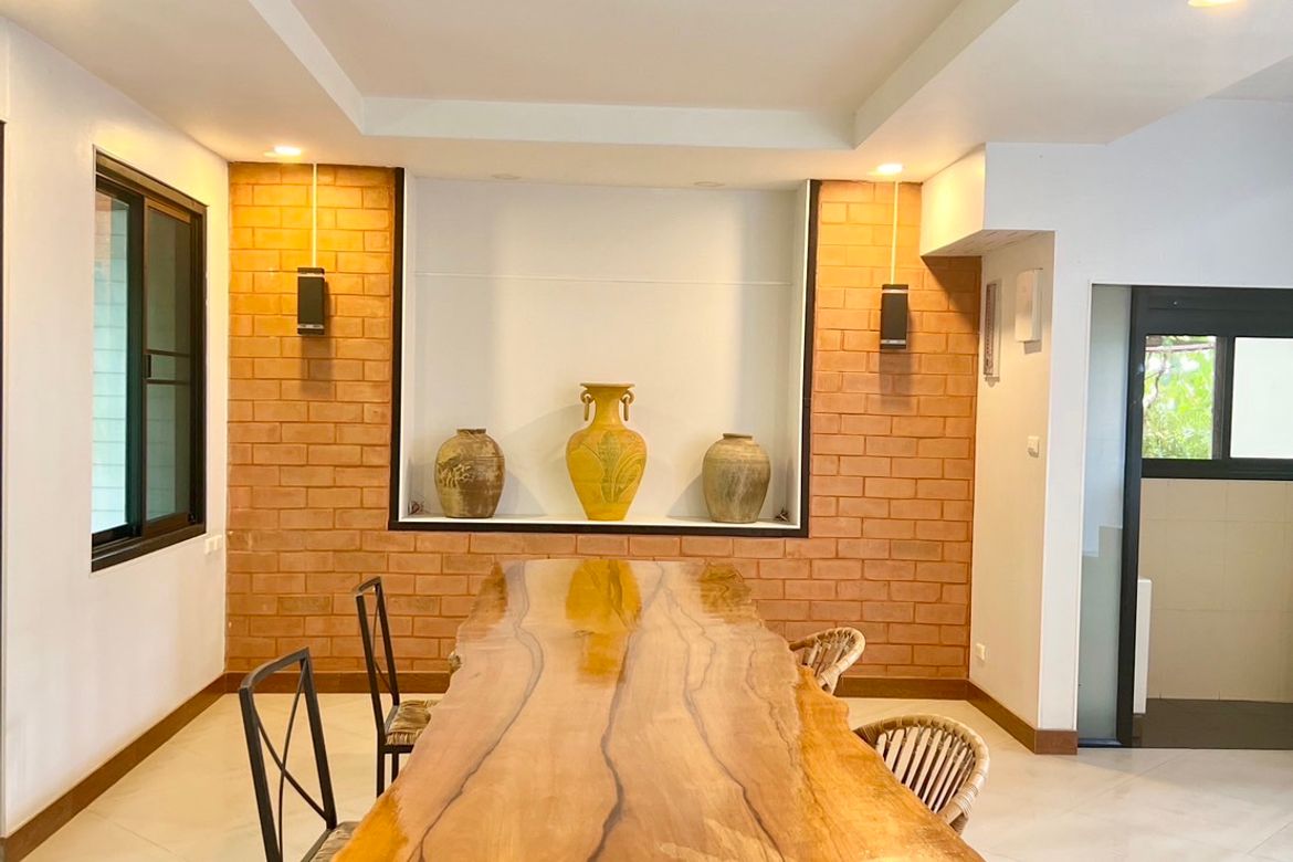 A modern home 3 bed for sale in San Sai