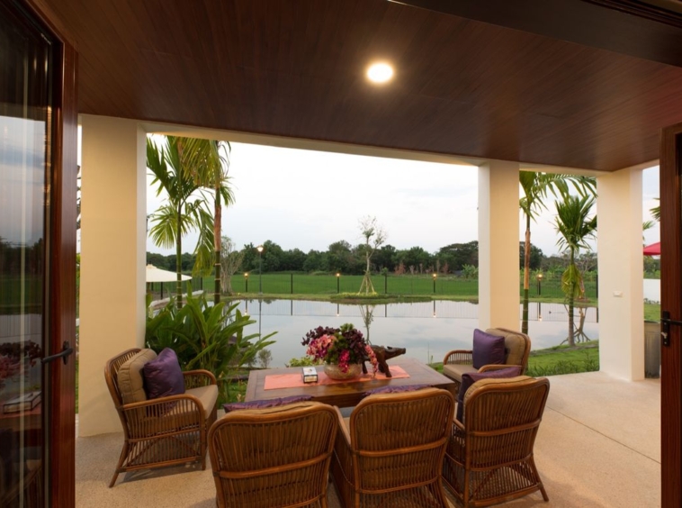 Luxury 5 Bed with private pool for sale in Saraphi