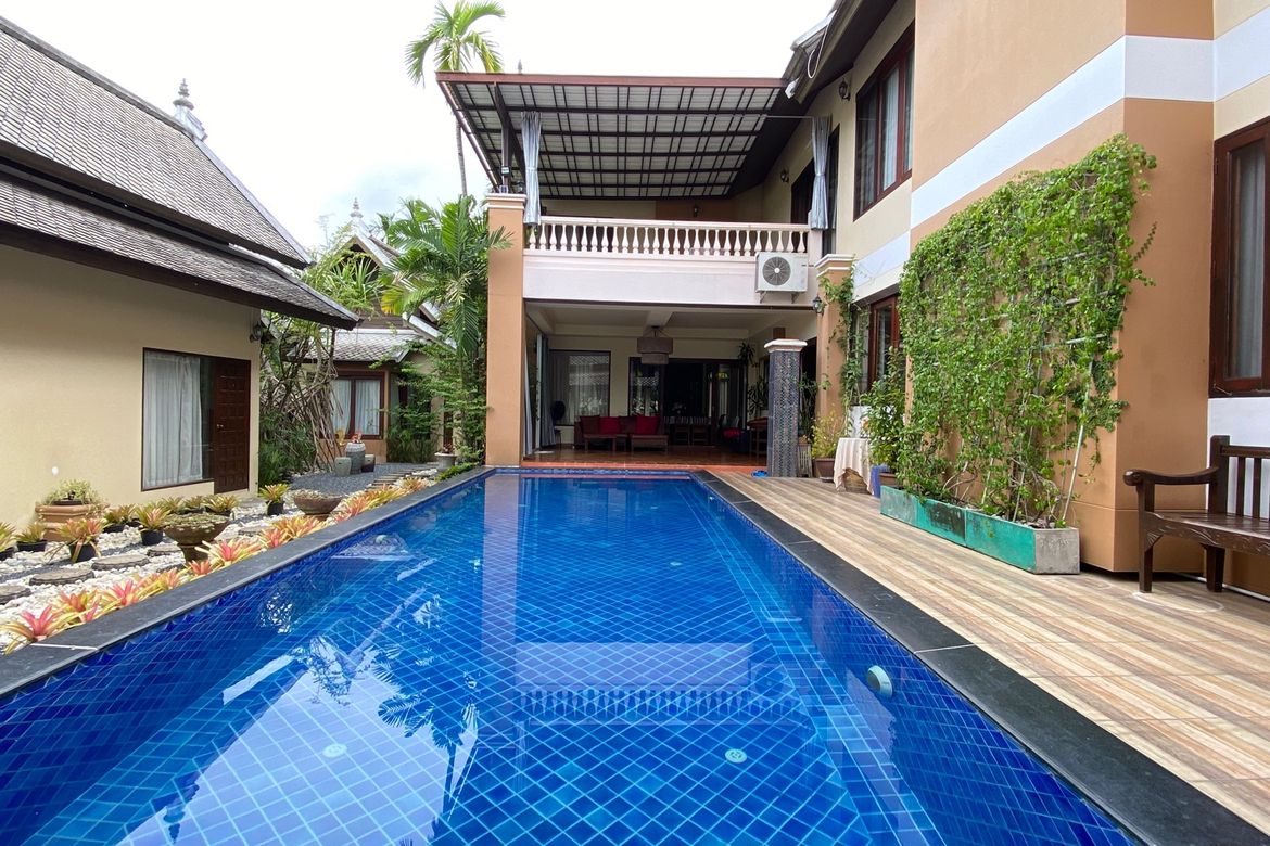 Lanna style house with pool for rent or sale in Doi Saket