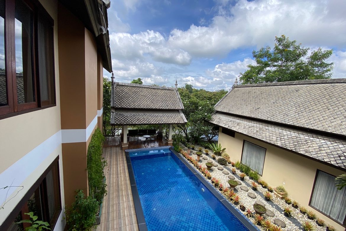 Lanna style house with pool for rent or sale in Doi Saket