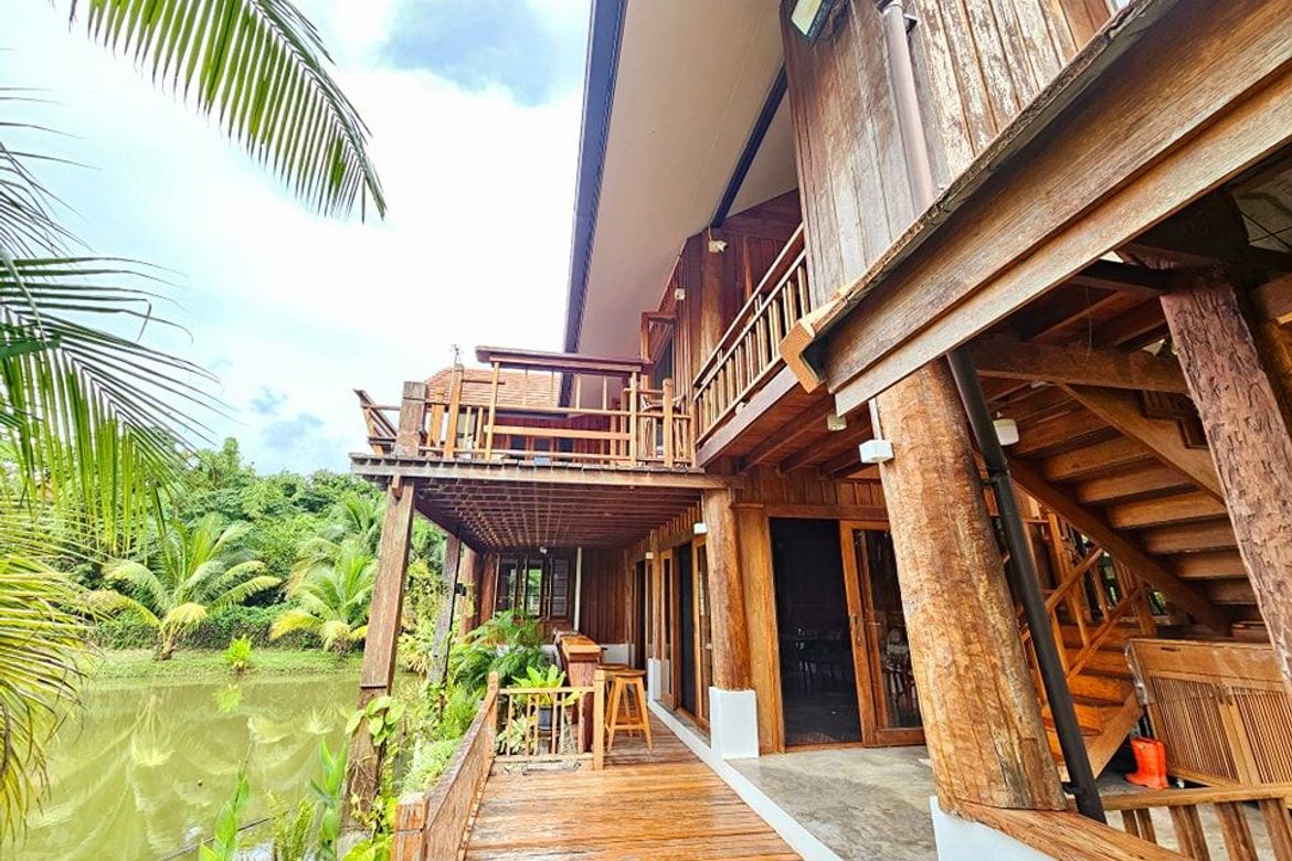 Sale of wooden houses in Lanna style with 2 floors-SM-Sta-1759