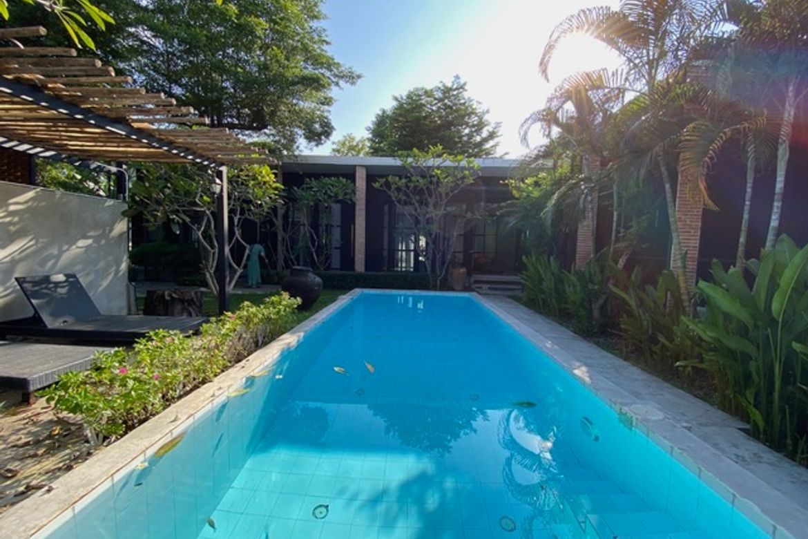 A pool villa for rent or sale in Hang Dong-P-PHR851