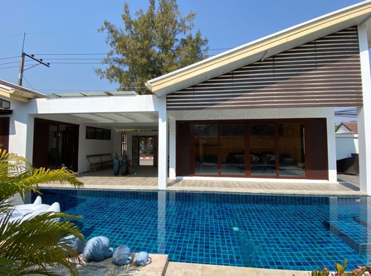 A unique home with private pool for rent or sale in Hang Dong