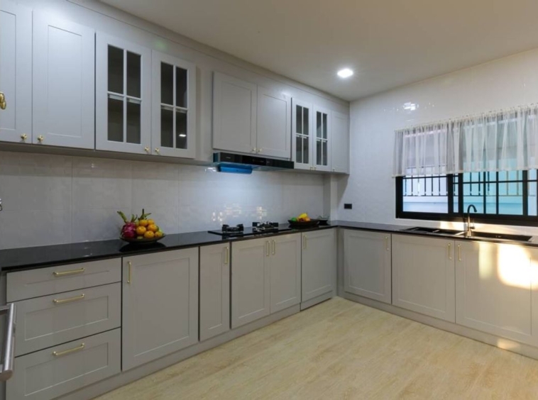 Newly renovated 3 bed with a private pool for sale in Hang Dong