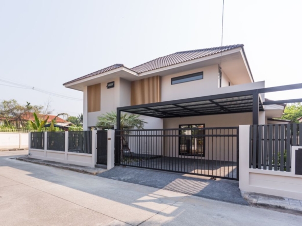 Newly renovated pool villa for rent or sale in Hang Dong