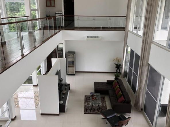 A modern house 5 bedrooms 7 bathrooms for rent or sale in Mae Rim