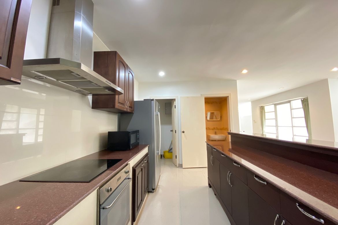 3 bed house for rent or sale near Prem International school