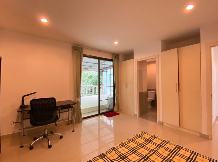 3 bed house for rent or sale near Prem International school