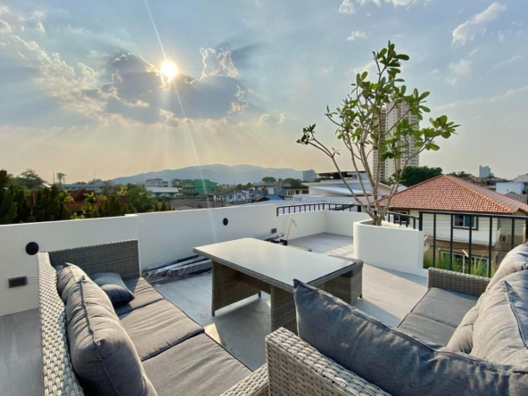 Luxurious Brand New 3-Story House with Spectacular Views in Chiang Mai-SM-Sta-1640