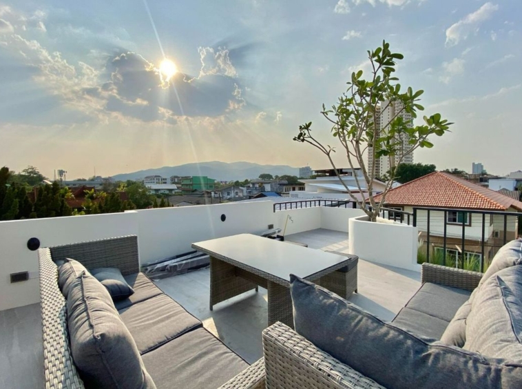 Luxurious Brand New 3-Story House with Spectacular Views in Chiang Mai-SM-Sta-1640