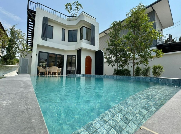 Luxurious Brand New 3-Story House with Spectacular Views in Chiang Mai-SM-Sta-1640