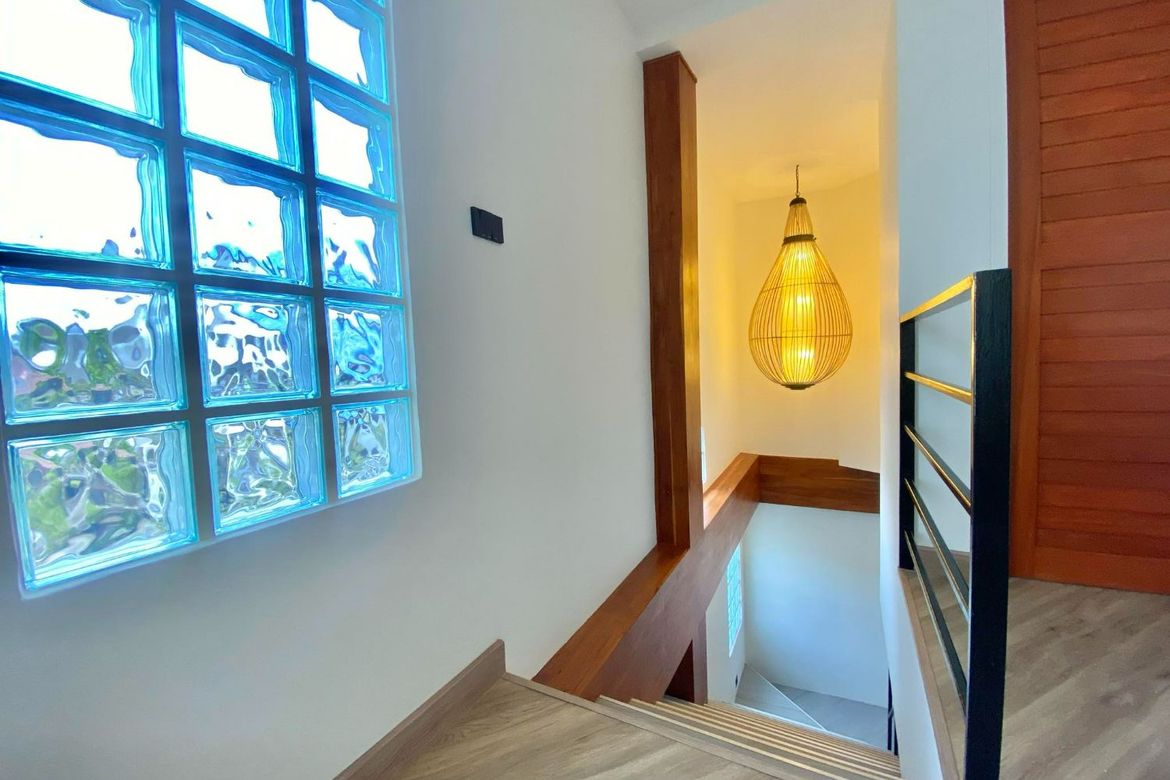 Luxurious Brand New 3-Story House with Spectacular Views in Chiang Mai-SM-Sta-1640