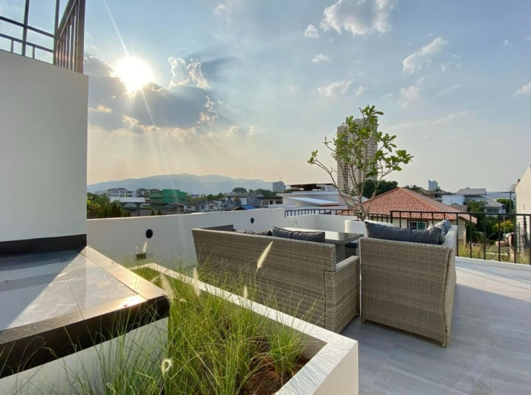 Luxurious Brand New 3-Story House with Spectacular Views in Chiang Mai-SM-Sta-1640