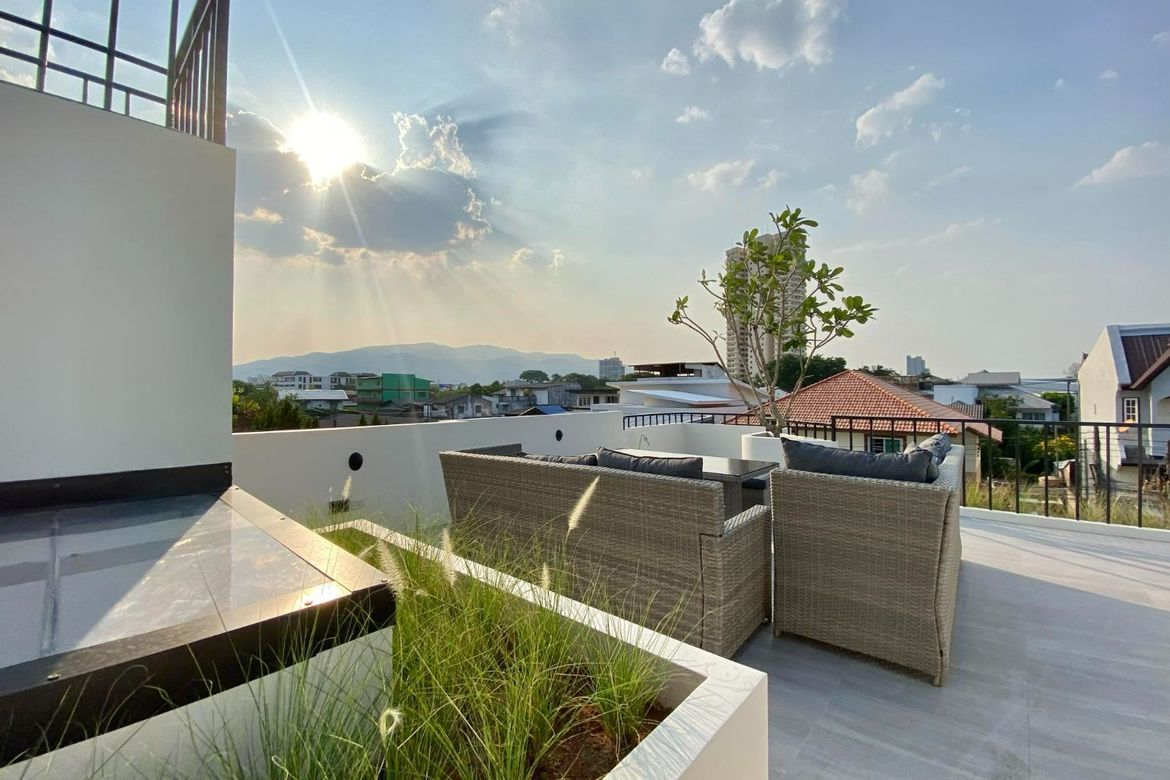 Luxurious Brand New 3-Story House with Spectacular Views in Chiang Mai-SM-Sta-1640