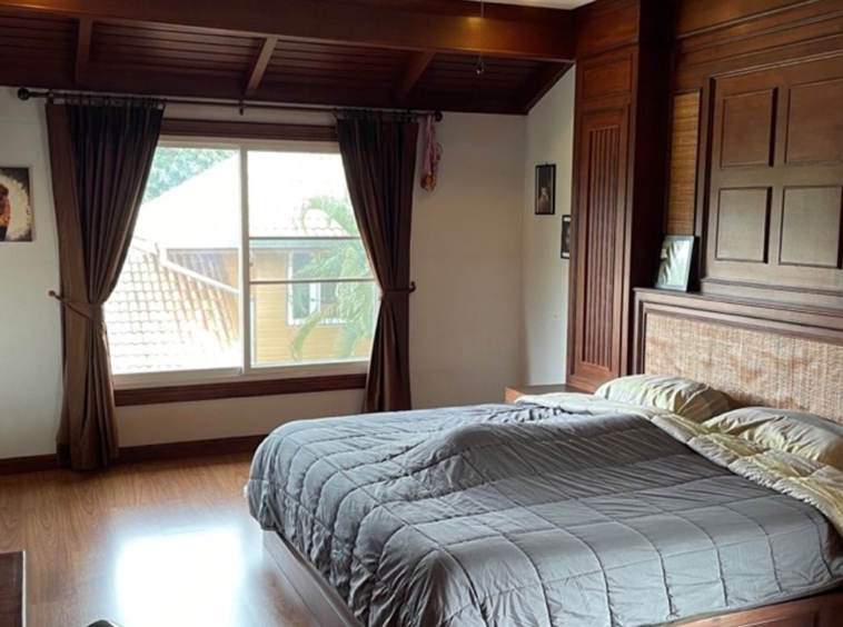 Pool villa for rent or sale in San Sai