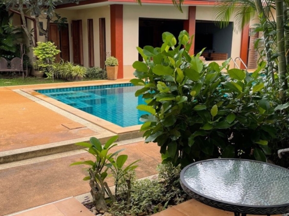 Pool villa for rent or sale in San Sai