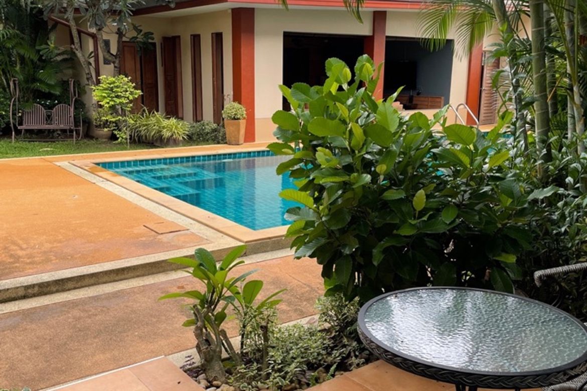 Pool villa for rent or sale in San Sai