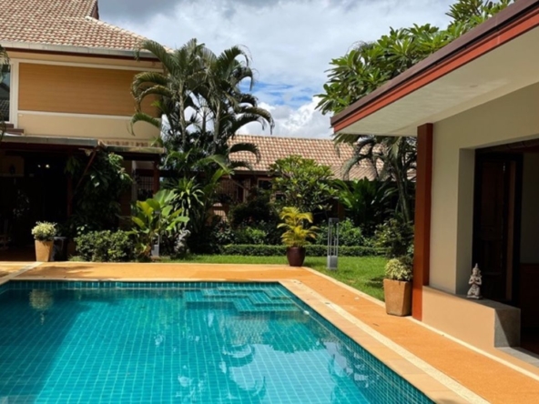 Pool villa for rent or sale in San Sai