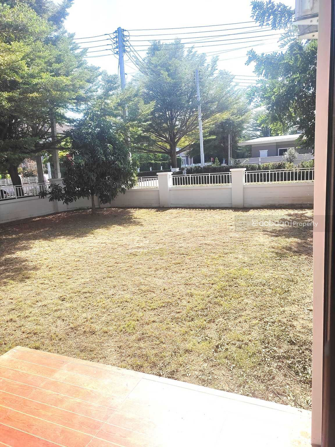 near Charoen Charoen Market.-DB-RSHSHCMISK49