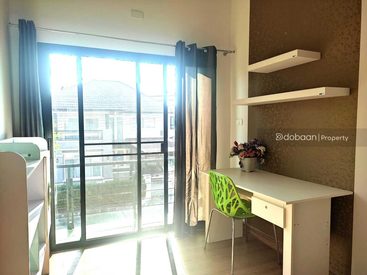 near Charoen Charoen Market.-DB-RSHSHCMISK49