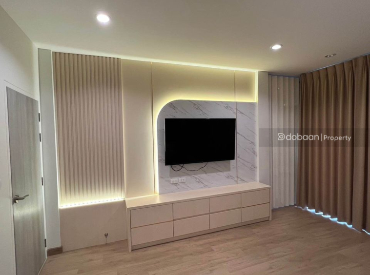 near Charoen Charoen Market-DB-RSHSHCMISK50