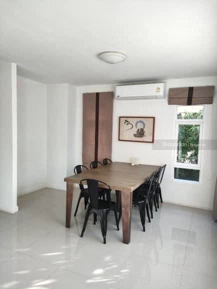 A two-story detached house with 4 bedrooms and 3 bathrooms in the Saraphi area near Waree Chiang Mai School.-DB-RSHSHCMISP35