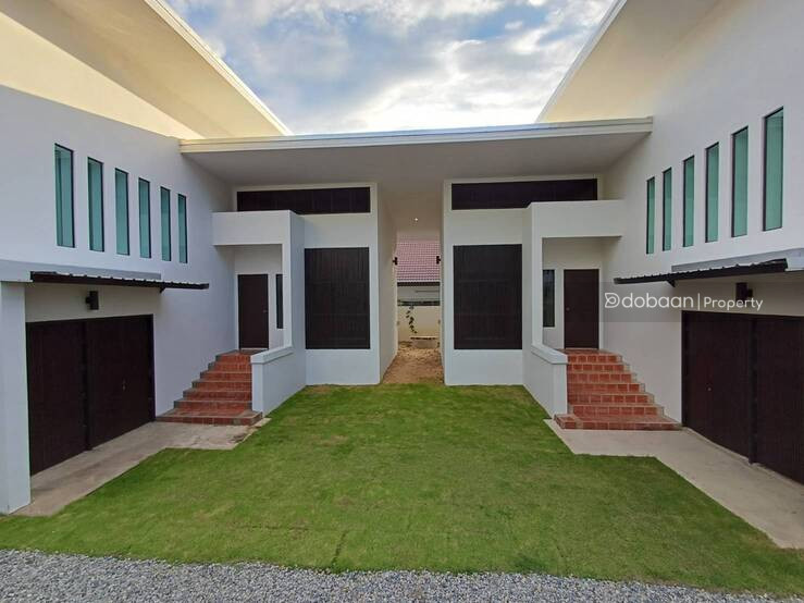 Two 2-story detached houses