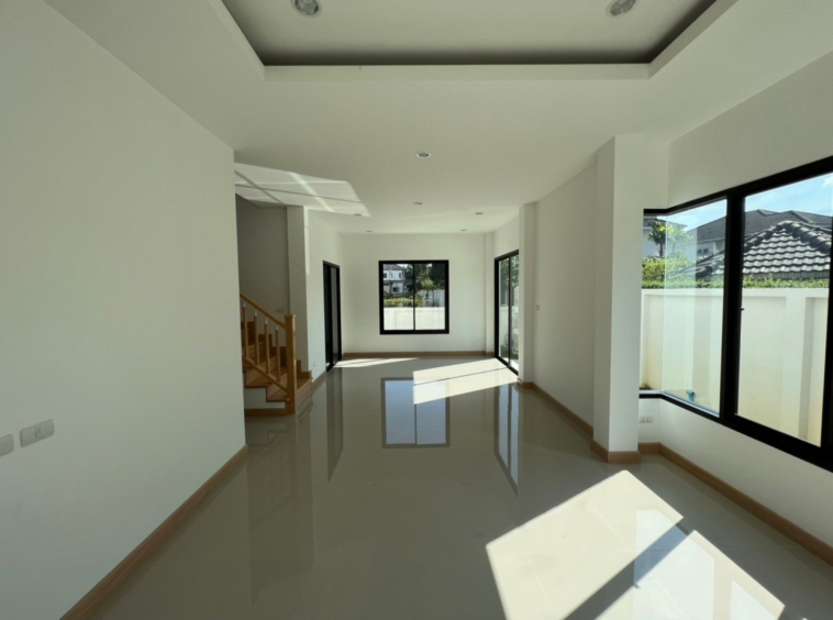 A two-story single-family house in Contemporary style with three bedrooms and three bathrooms.-DB-NSHCMISS18