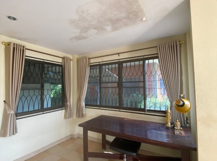 3 bathrooms in San Phi Suea zone.-DB-SHHCMISP10