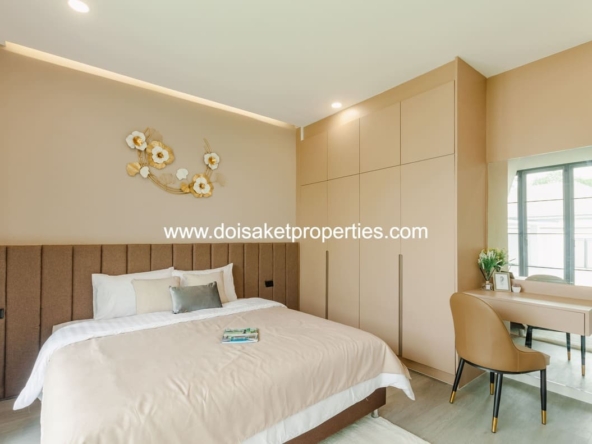 Saraphi-DSP-(HS366-03) New Fully-Furnished 3-Bedroom Pool Villa for Sale in Saraphi