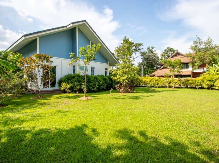 Spacious Three-Bedroom Home in Chiang Mai Floral Ville-PH-DOIS184