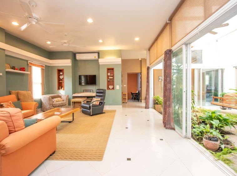 Attractive Four-Bedroom Single-Storey House for Sale at World Club Land-PH-HD453