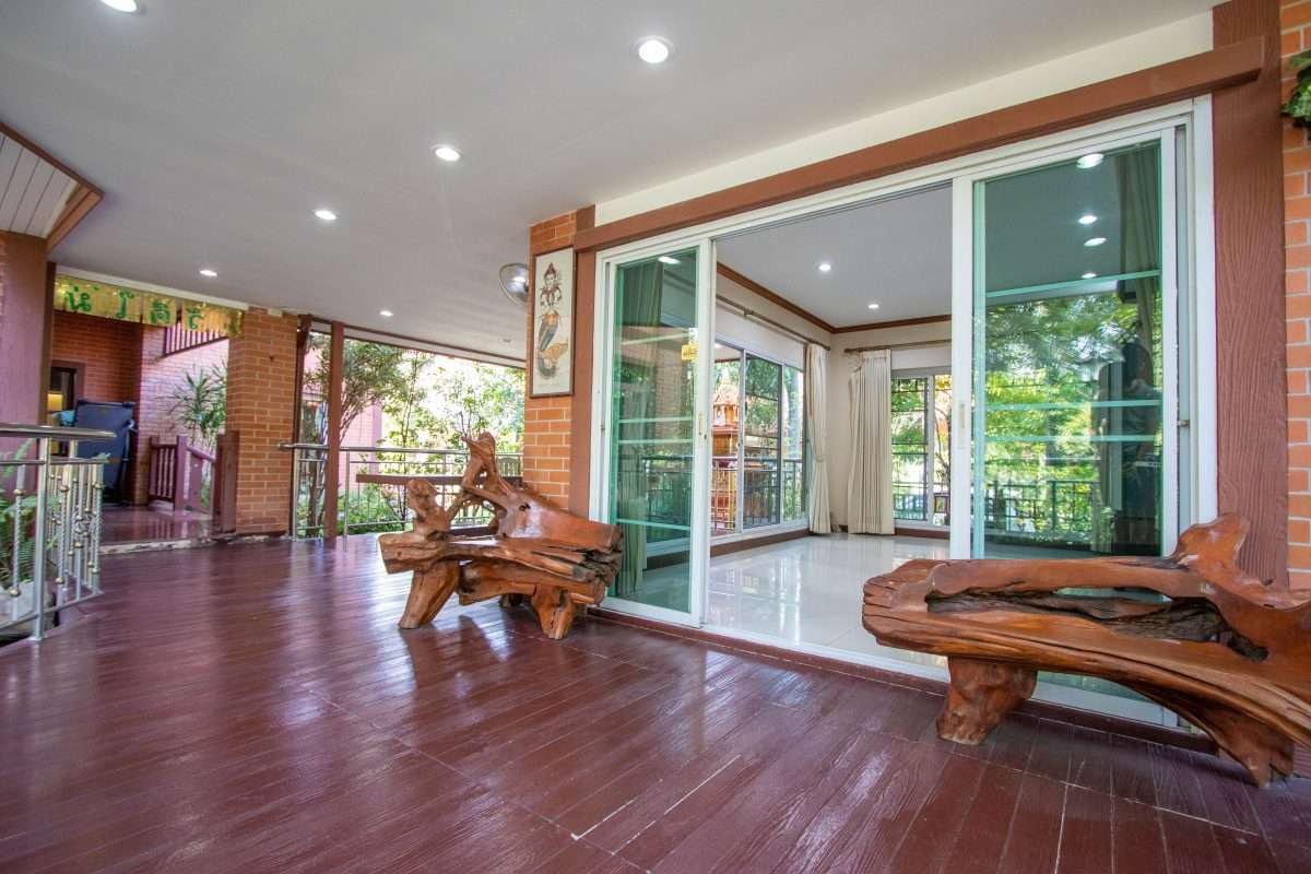 6 Bedroom Lanna Style House at Laddarom Elegance Payap Chiang Mai-PH-SANK160