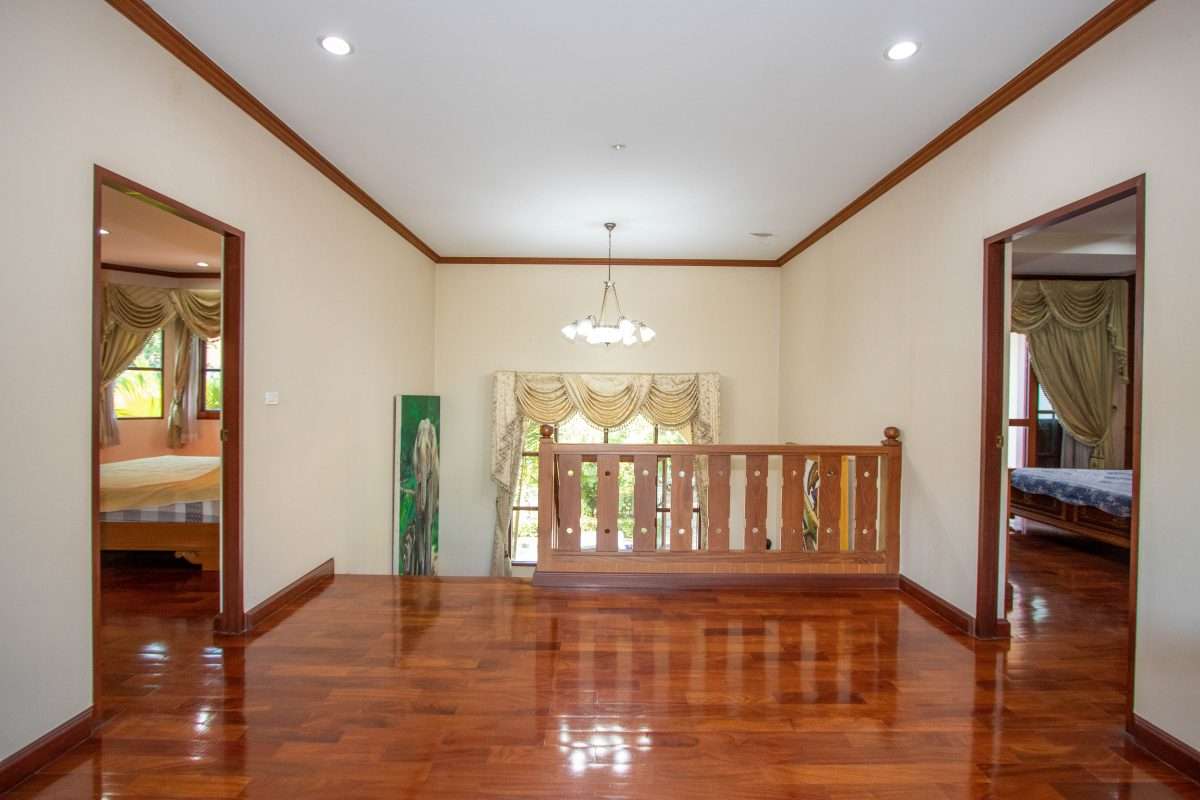 6 Bedroom Lanna Style House at Laddarom Elegance Payap Chiang Mai-PH-SANK160