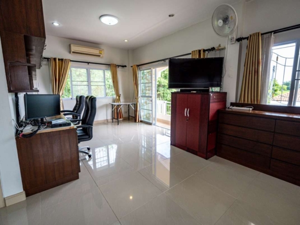 Spacious 3-Bedroom House with Maid’s Room