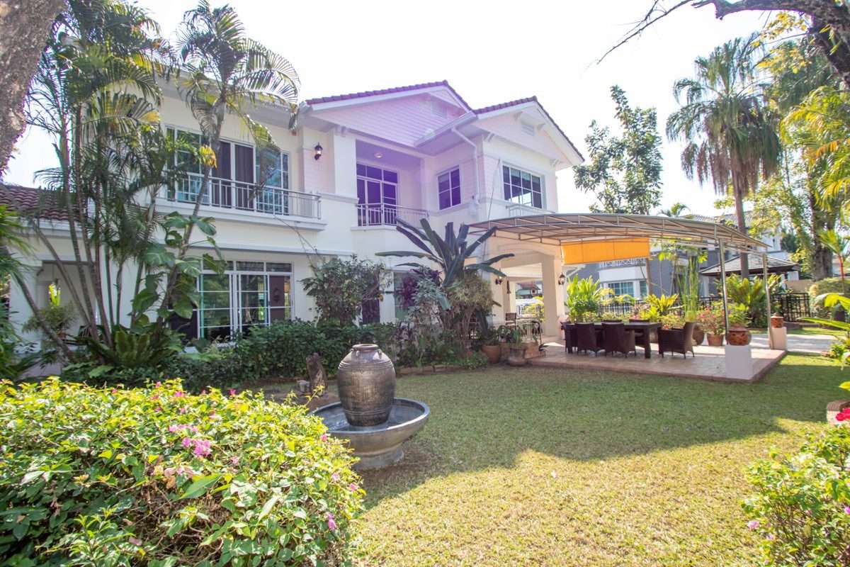 Spacious 4 BR House For Sale Nantawan Land & House Park Nong Han-PH-SAN372