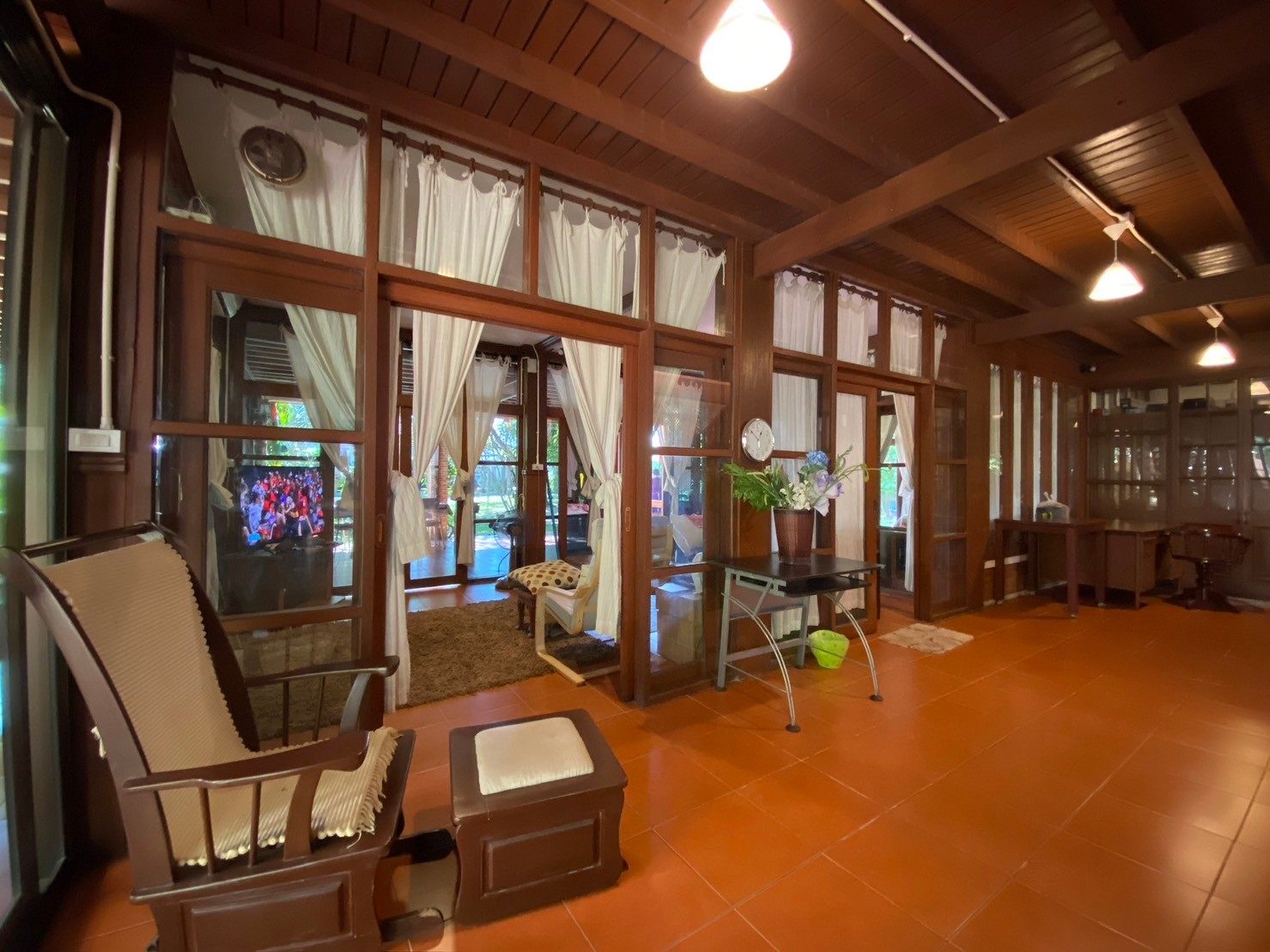 Beautiful Thai style 6 bedrooms for sale and rent in Saraphi-SHG-HS479