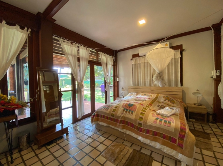 Beautiful Thai style 6 bedrooms for sale and rent in Saraphi-SHG-HS479