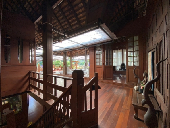 Beautiful Thai style 6 bedrooms for sale and rent in Saraphi-SHG-HS479