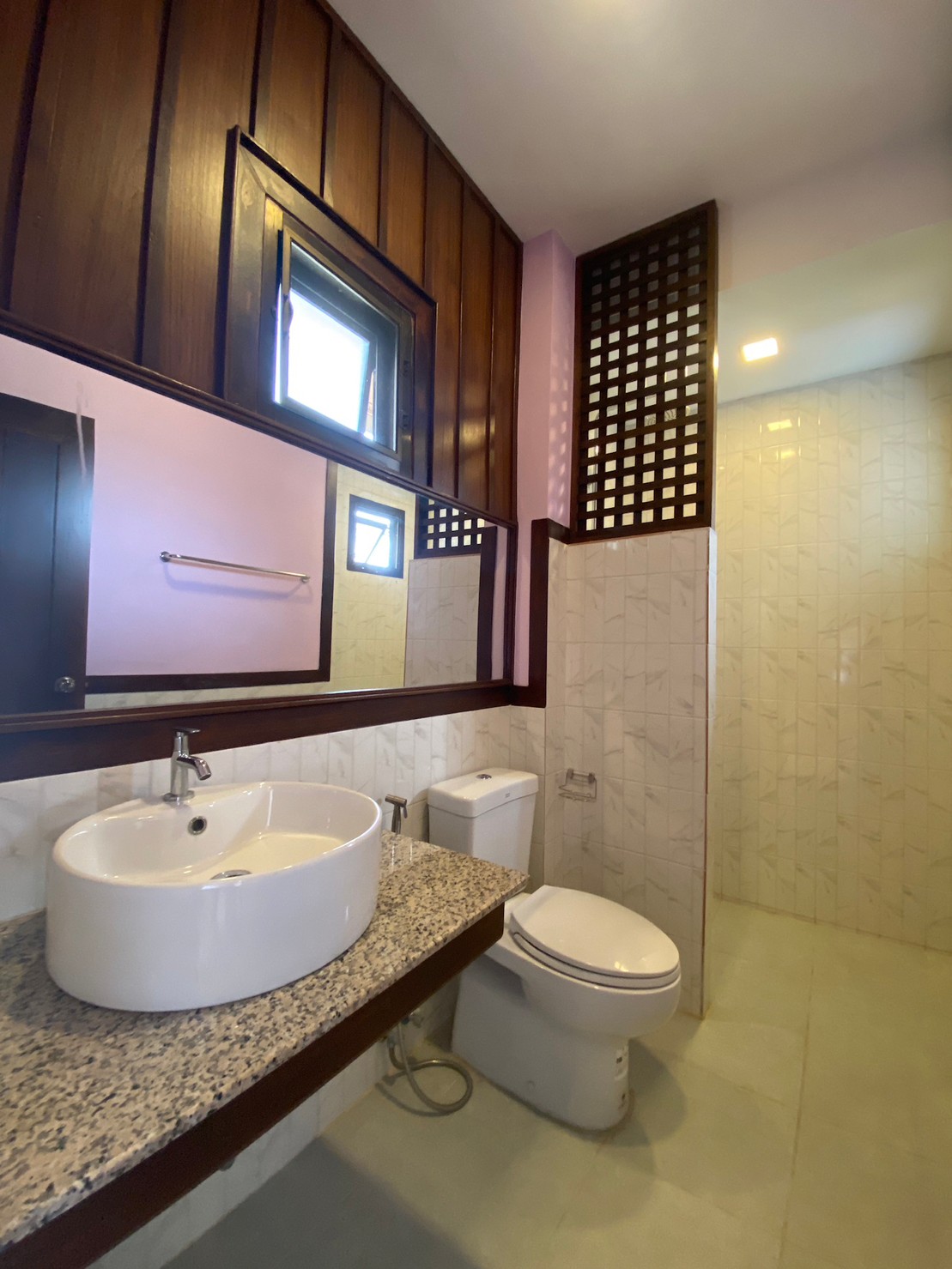 Beautiful Lanna style 3 bedroom home for sale near 89 Plaza-SHG-HS453